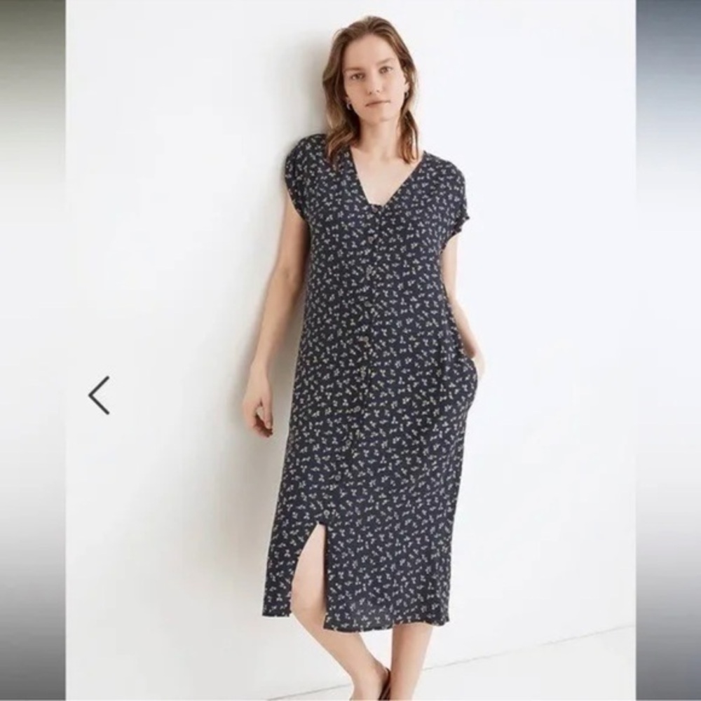 Madewell - Short-Sleeve Button-Front Midi Dress in Spring Fling